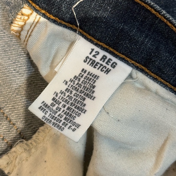 American Eagle Vintage Low Rise Flare Jeans - Picture 4 of 4